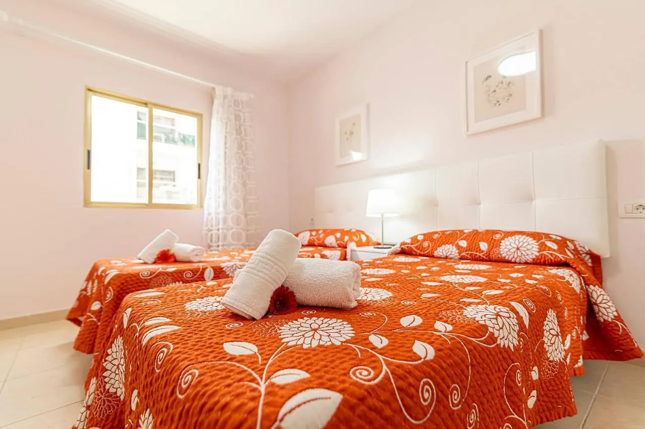 Apartamentos En El Centro De Los Cristianos Arona  0*, Arona (Tenerife) Spain