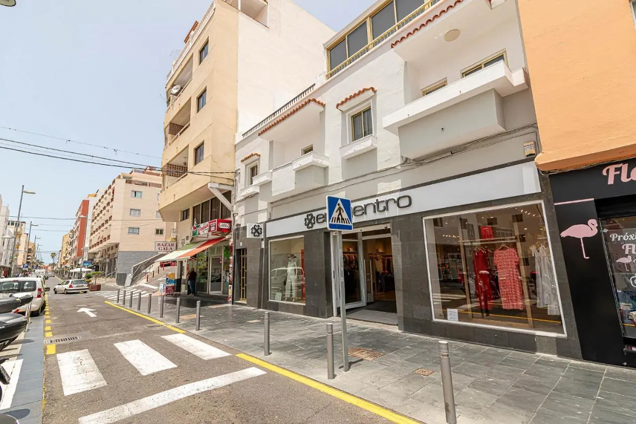 Apartamentos En El Centro De Los Cristianos Arona  Apartment