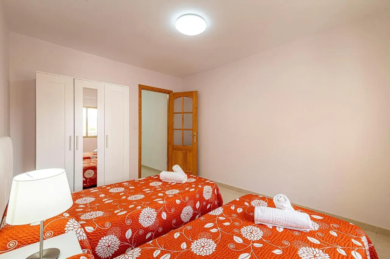 Apartamentos En El Centro De Los Cristianos Arona  0*, Arona (Tenerife) Spain