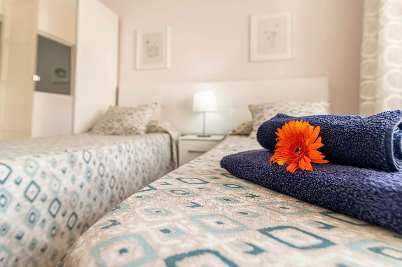 Apartamentos En El Centro De Los Cristianos Arona  Apartment Arona (Tenerife)