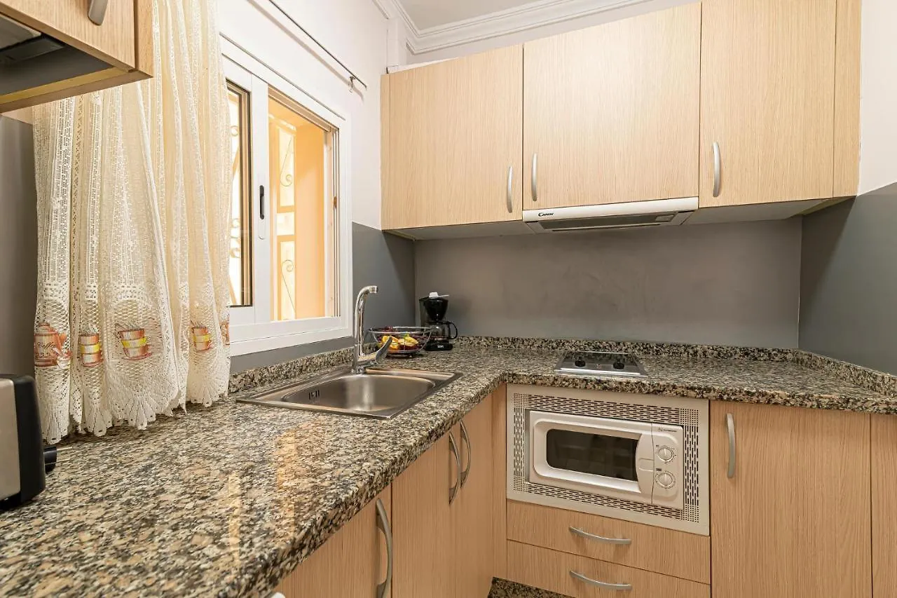 Apartamentos En El Centro De Los Cristianos Arona  Arona (Tenerife)
